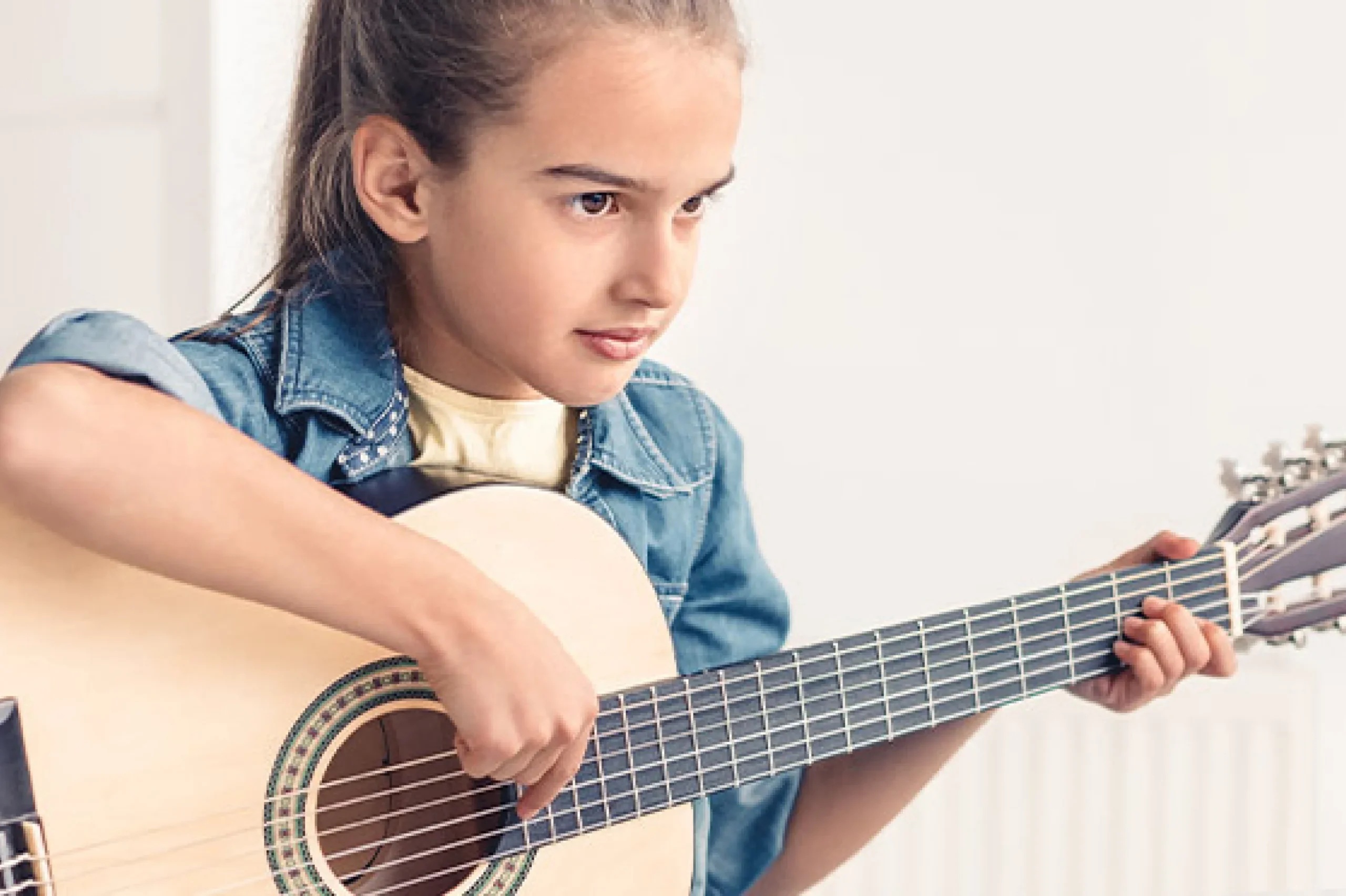 Where to Buy Guitar Strings Queens and the Bronx 10 Top 5 life-changing reasons to learn to play guitar | Artium Academy